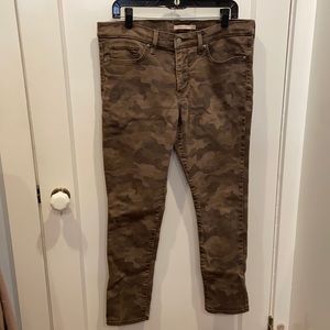 Levi’s 311 Shaping Skinny Jean Camo